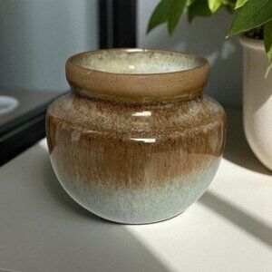 Vintage Studio Art Pottery Planter Pot Vase Signed